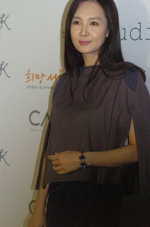 채시라 사주
