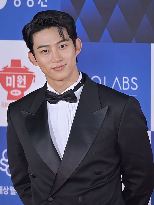 택연 사주