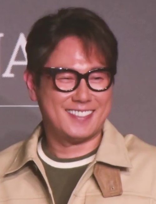 윤종신 사주