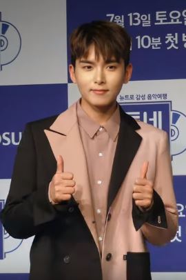 려욱 사주