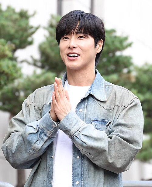유노윤호 사주
