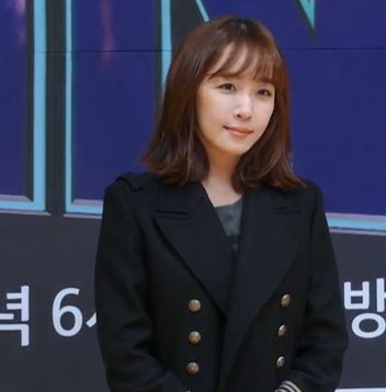 김이나 사주