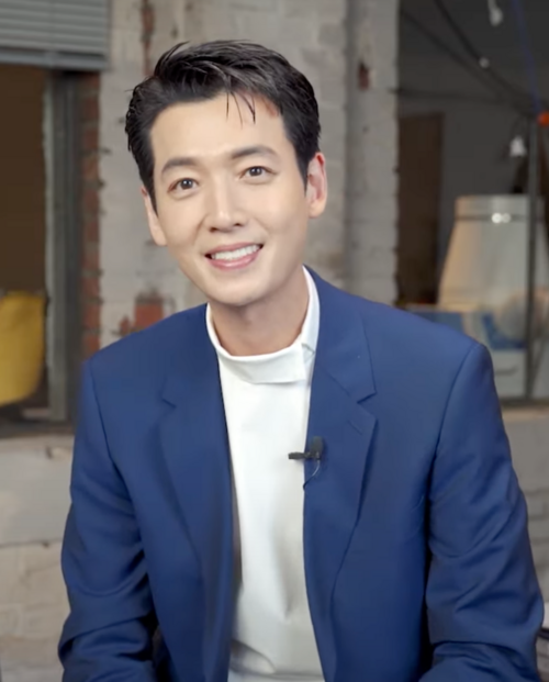정경호 사주