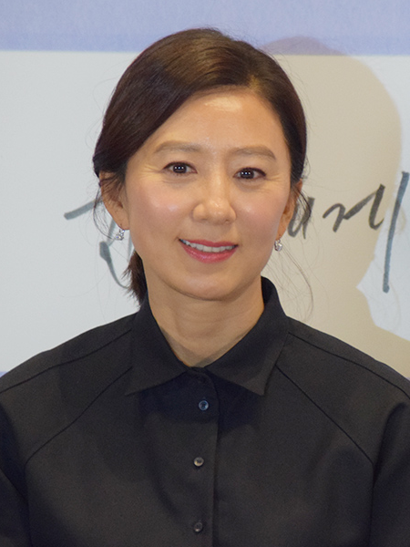 김희애 사주