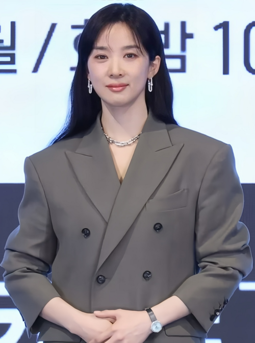 이청아 사주