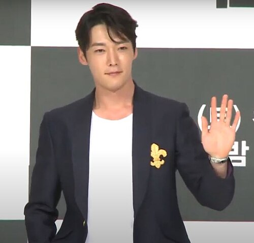 최진혁 사주