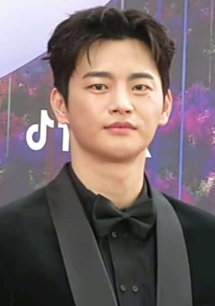 서인국 사주
